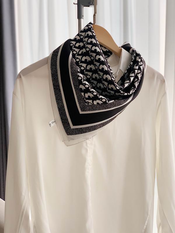 Dior silk scarf 90X90cm E24 (22)